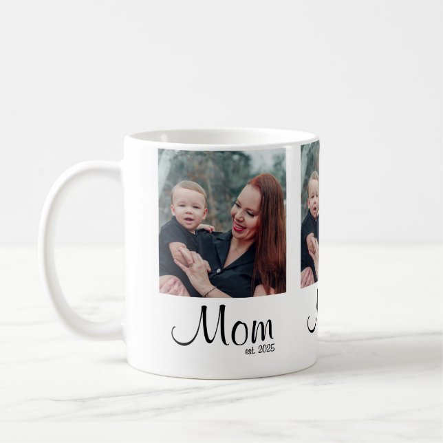 Taza De Café Mom Established Script Black 3 Photo (Izquierda)
