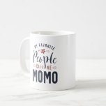 Taza De Café Momo<br><div class="desc">Mi gente favorita me llama Momo design. Regalo de Guay para el Día de los Abuelos,  el Día de la Madre o cualquier otro día especial. Compra camisetas de Momo en línea.</div>