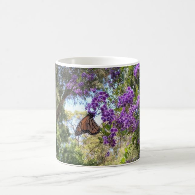 Taza De Café Monarch Butterfly on Purple Flowers (Centro)
