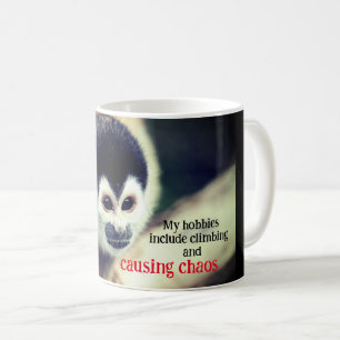 Taza De Café Mono ardilla en el árbol