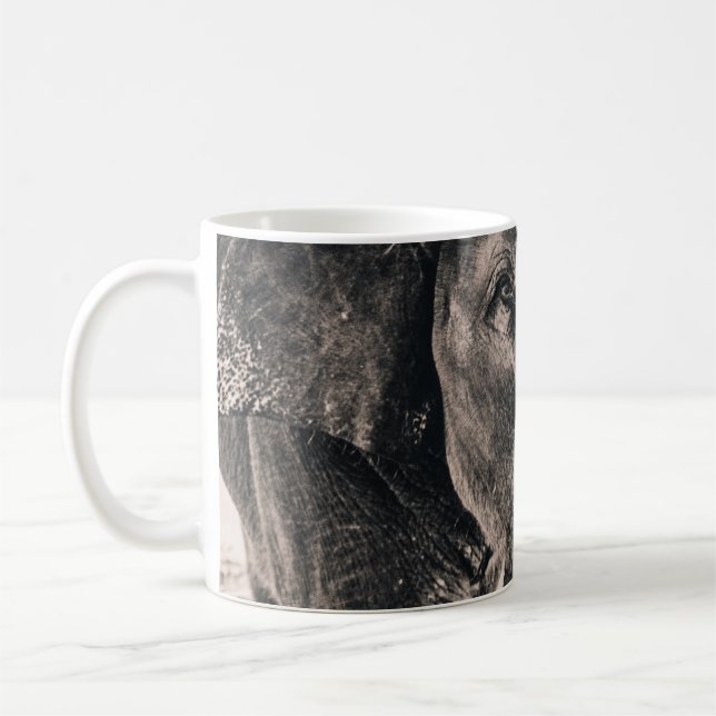 TAZA DE CAFÉ MONOCHROME MACRO ELEPHANT (Izquierda)