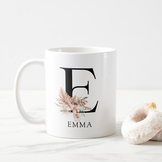Taza De Café Monograma de acuarela floral bohemia (Con donut)