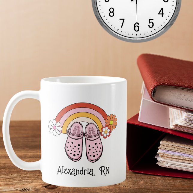 Taza De Café Monograma de arcoiris y troncos de goma retro Enfe (Subido por el creador)