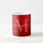 Taza De Café Monograma de firma roja metálica<br><div class="desc">Crea tu propio nombre jovencito personalizado y taza de café monogramada para una dama de honor. El Relieve metalizado rojo falso metálico gráfico de arte digital se imprimirá como una foto. Se puede personalizar el monograma contemporáneo rojo y blanco con un elegante diseño de caligrafía de estilo característico.</div>
