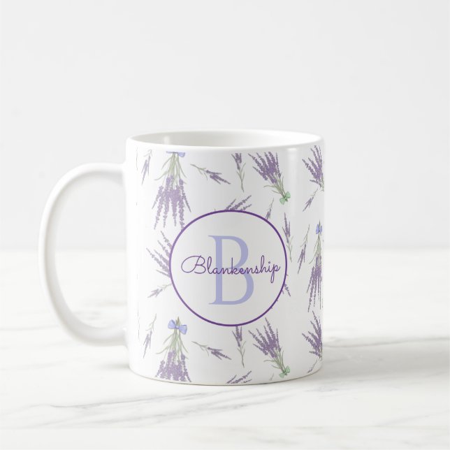 Taza De Café Monograma de flor de lavanda seca rústica (Izquierda)