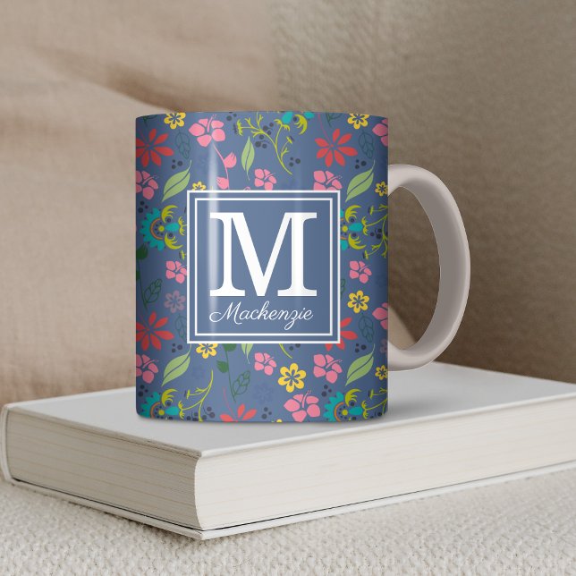 Taza De Café Monograma de flores de sexo femenino (Girly Bohemian Flowers Blue Monogram Coffee Mug)