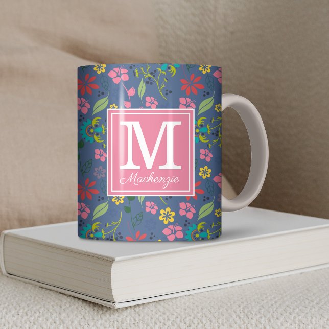 Taza De Café Monograma de flores de sexo femenino (Girly Bohemian Flowers Blue and Pink Monogram Coffee Mug)