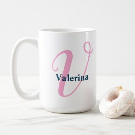 Taza De Café Monograma de guión de abdomen rosa "V" con nombre