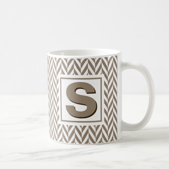 Taza De Café Monograma de Herringbone Blanco Tan (Derecha)