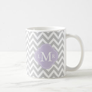 Taza De Café Monograma de la lavanda y modelo de los galones
