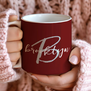 Taza De Café Monograma de letra script de moda Burgundy Gris Bl