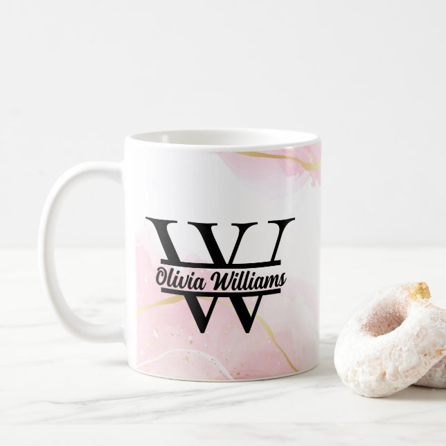 Taza De Café Monograma de mármol rosa | Purpurina Girly Modern  (Con donut)