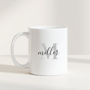 Taza De Café Monograma de nombre de familia de caligrafía moder