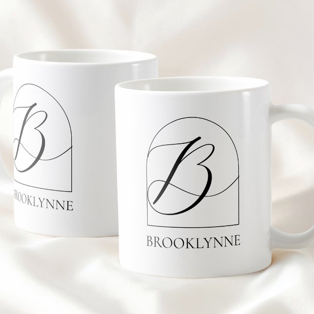Taza De Café Monograma de nombre inicial B de letra script negr (Minimal Arch Black Script Initial B Name Monogram Coffee Mug)
