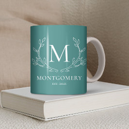 Taza De Café Monograma de ramas rusas verde azuladas