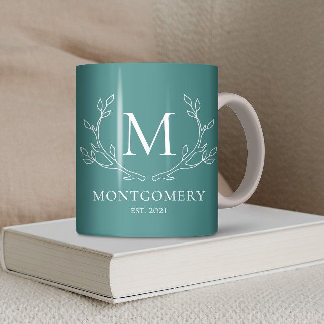 Taza De Café Monograma de ramas rusas verde azuladas (Teal Rustic Branches Antlers Monogram Coffee Mug)