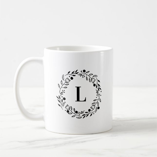 Taza De Café Monograma de Wreath Whimsy (Izquierda)
