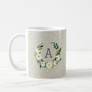 Taza De Café Monograma de Wreath y Greige Dots Dulces de Verdor