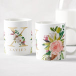 Taza De Café Monograma dorado acuarela Floral Botánica<br><div class="desc">Un tazón de café personalizado con una letra falsa de oro "X" monograma,  con ilustraciones decorativos de acuarela floral y follaje. Personalizar fácilmente con tu nombre o crea un regalo único para tus seres queridos.</div>
