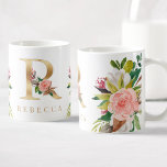 Taza De Café Monograma dorado acuarela Floral Botánica<br><div class="desc">Un tazón de café personalizado con una letra falsa de oro "R" monograma,  con ilustraciones decorativos de acuarela floral y follaje. Personalizar fácilmente con tu nombre o crea un regalo único para tus seres queridos.</div>