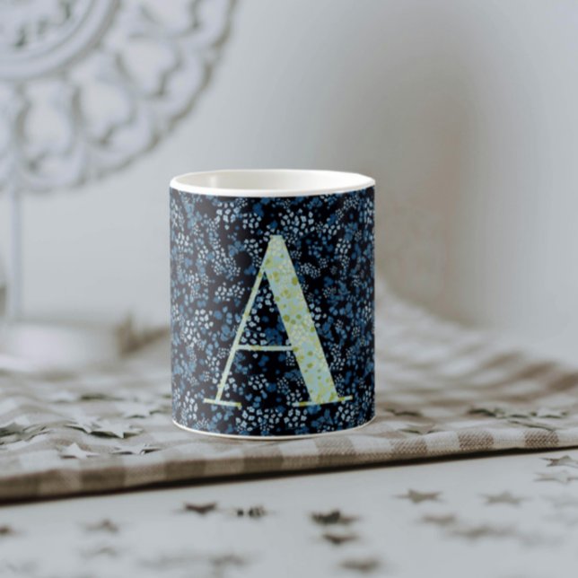 Taza De Café Monograma elegante floral Una frase azul con (Subido por el creador)