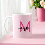 Taza De Café Monograma estilizado moderno rosa caliente<br><div class="desc">Siéntase como en casa con nuestro Monograma Moderno y Moderno café rosa caliente Mug! Con un vibrante diseño rosado caliente, esta taza se personaliza con su monograma en un estilo elegante y moderno para una moda y un toque personalizado. Perfecto para su café o té matutino, combina estética de moda...</div>