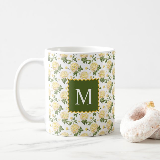 Taza De Café Monograma floral elegante de hidragea amarilla (Con donut)