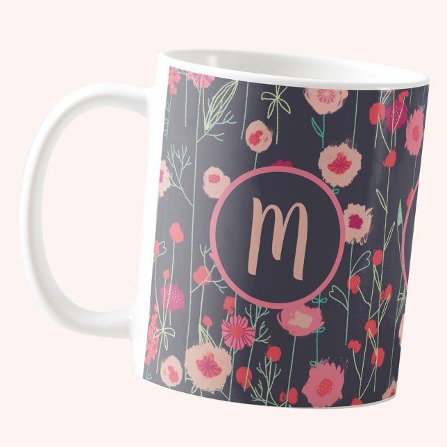 Taza De Café Monograma Floral oscuro (Boho floral pink and charcoal gray monogram personalize coffee mug)