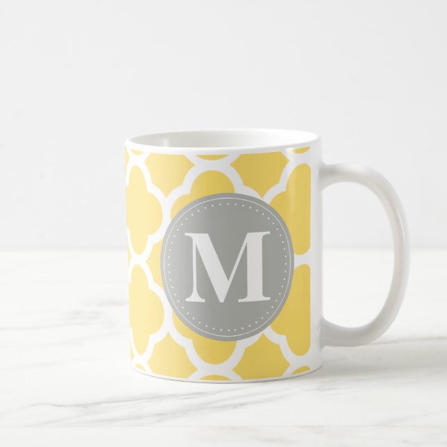 Taza De Café Monograma gris Patrón de cuatrefolios amarillos (Derecha)