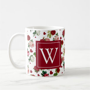Taza De Café Monograma Inicial de Corazones Florales de Rosas