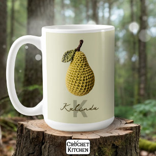 Taza De Café Monograma moderno con crochet amarillo mínimo
