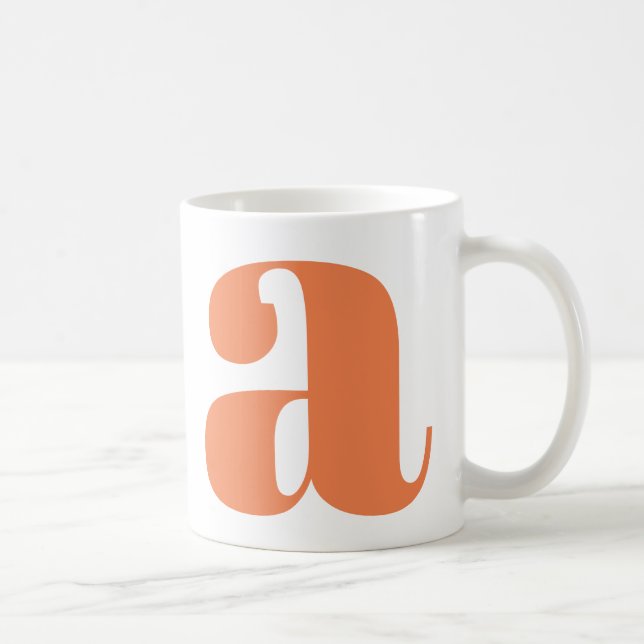 Taza De Café Monograma moderno Letra inicial en Naranja (Derecha)