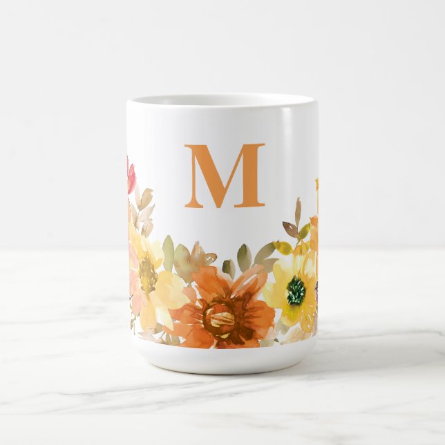 Taza De Café Monograma Naranja inicial Acuarela Floral Caída (Centro)