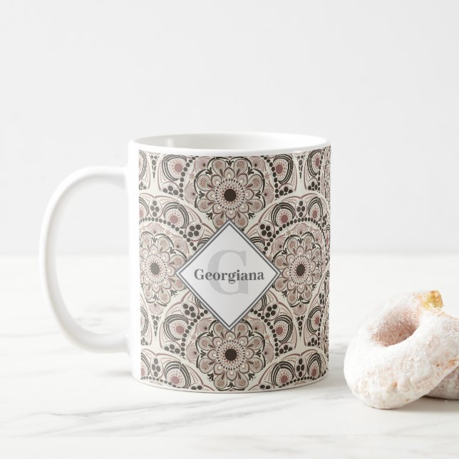 Taza De Café Monograma Neutros cálidos Dot Mandala Escalas Art  (Con donut)