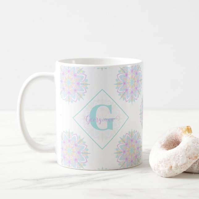 Taza De Café Monograma Pastel Arcoiris Sundae Polka Dot Mandala (Con donut)