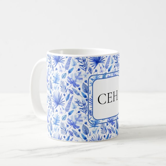 Taza De Café Monograma, patrón de hojas tropicales azul cobalto (Anverso izquierdo)