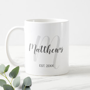 Taza De Café Monograma personalizado de guión moderno y nombre 