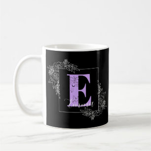 Taza De Café Monograma Personalizado de mariposa morada floral 