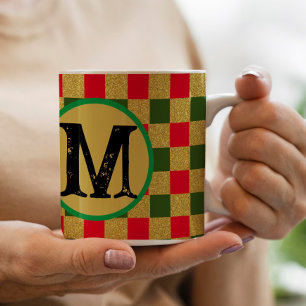 Taza De Café Monograma Personalizado de tablero de moda rojo y