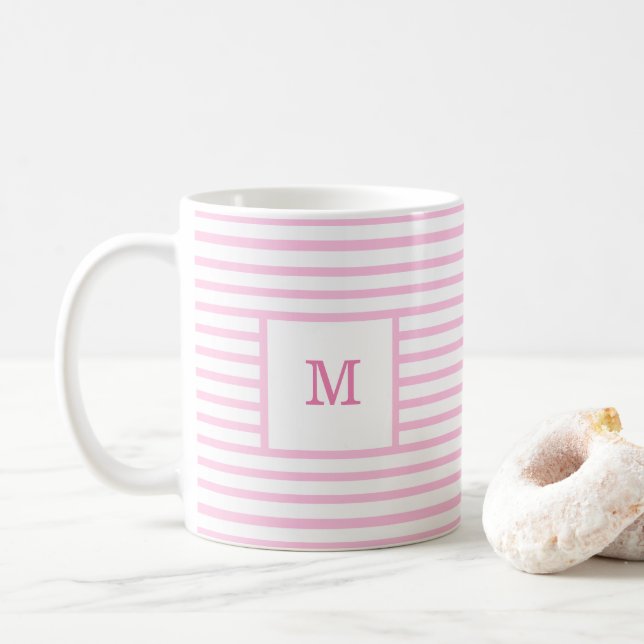 Taza De Café Monograma Personalizado de tiras rosadas y blancas (Con donut)