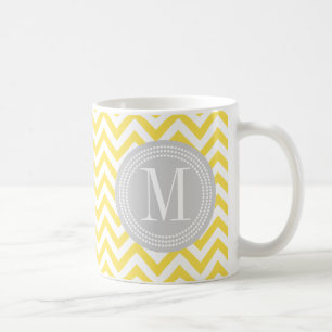 Taza De Café Monograma personalizado zigzag amarillo de Chevron