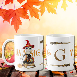 Taza De Café Monograma Temático De La Bruja Mágica Cae