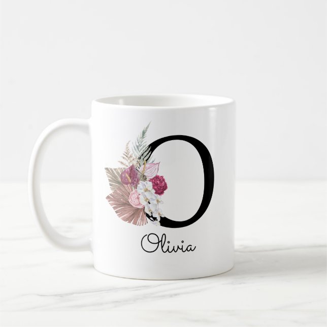 Taza De Café Monogramado Pink Boho Floral Inicial O (Izquierda)