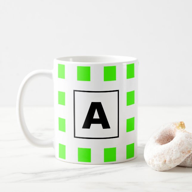 Taza De Café Monogramas Patrones iniciales de tela verde neonat (Con donut)