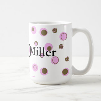 Taza De Café Monogramo de puntos de polka marrón rosa