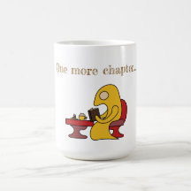 Monstruo amarillo lindo leyendo en un café