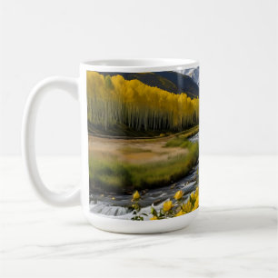 Taza De Café Montañas nevadas amarillas del otoño en el río Asp
