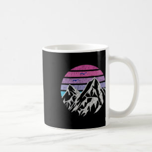 Taza De Café Montañas Retro Atardecer Vintage Gráfico Senderism