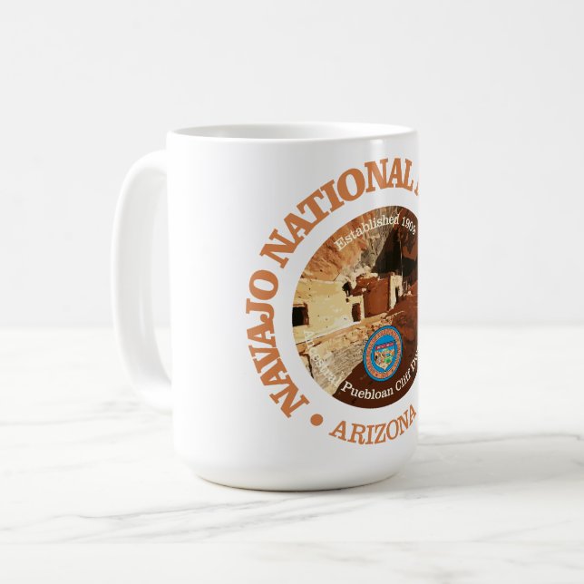 Taza De Café Monumento Nacional Navajo (NM) (Anverso izquierdo)