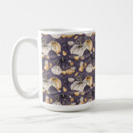 TAZA DE CAFÉ MORADO CON CREMA DE NARANJA Y CALABAZAS MORADAS